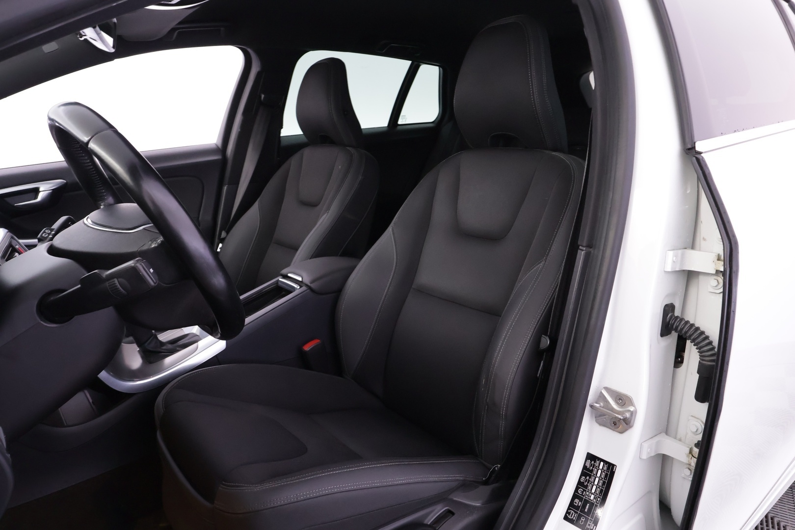 VOLVO V60 2014