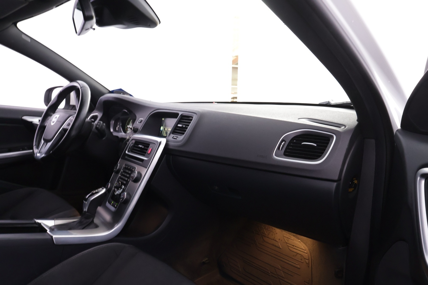 VOLVO V60 2014