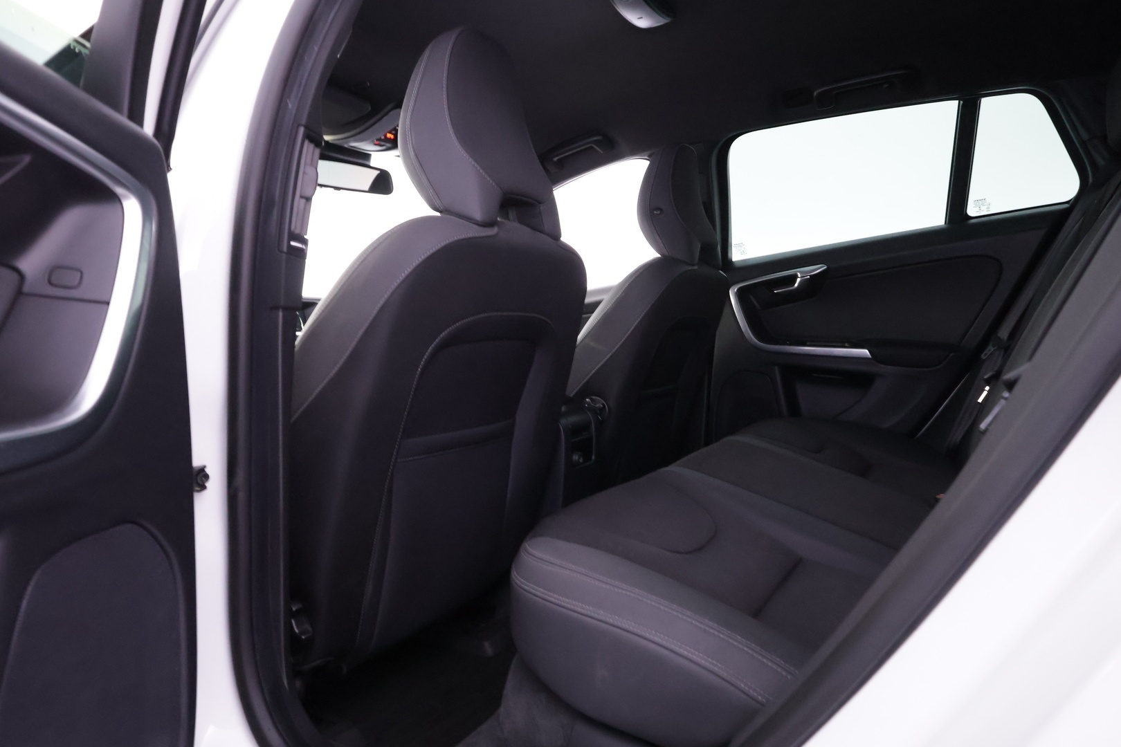 VOLVO V60 2014