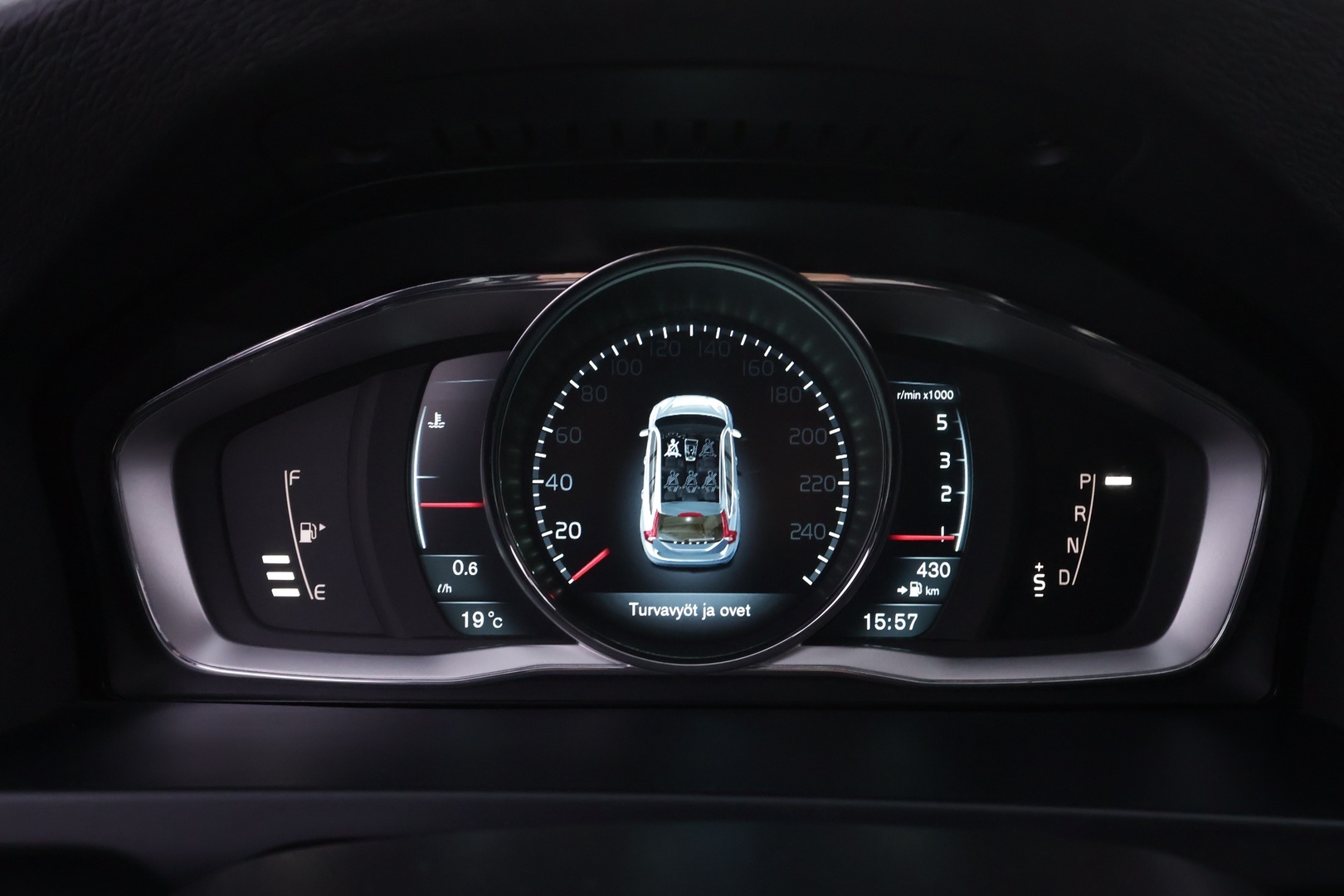VOLVO V60 2014