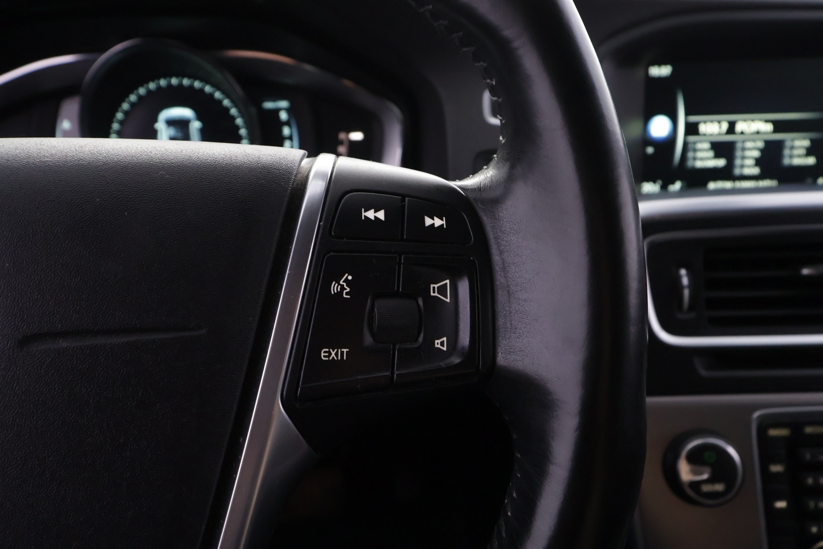 VOLVO V60 2014