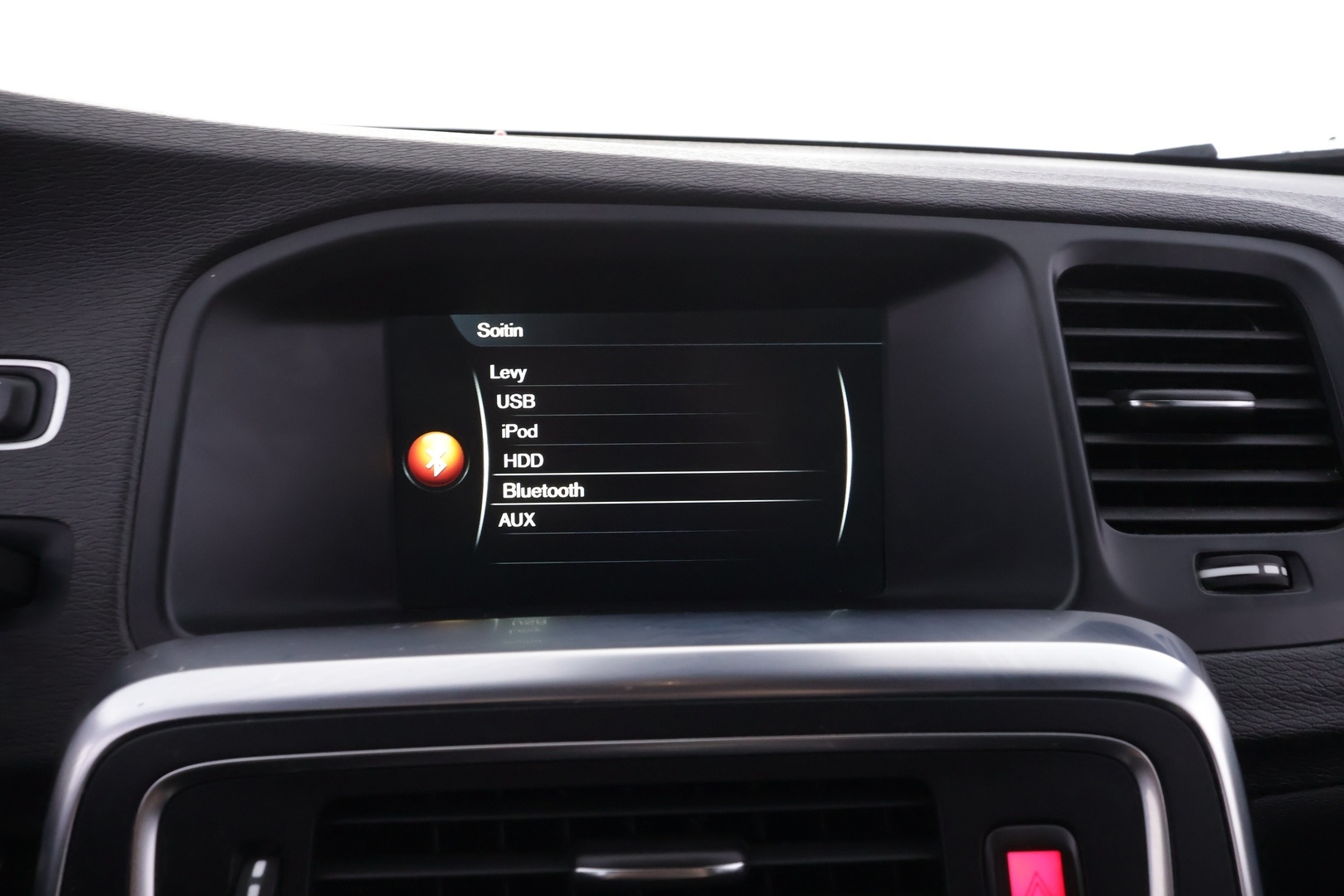 VOLVO V60 2014