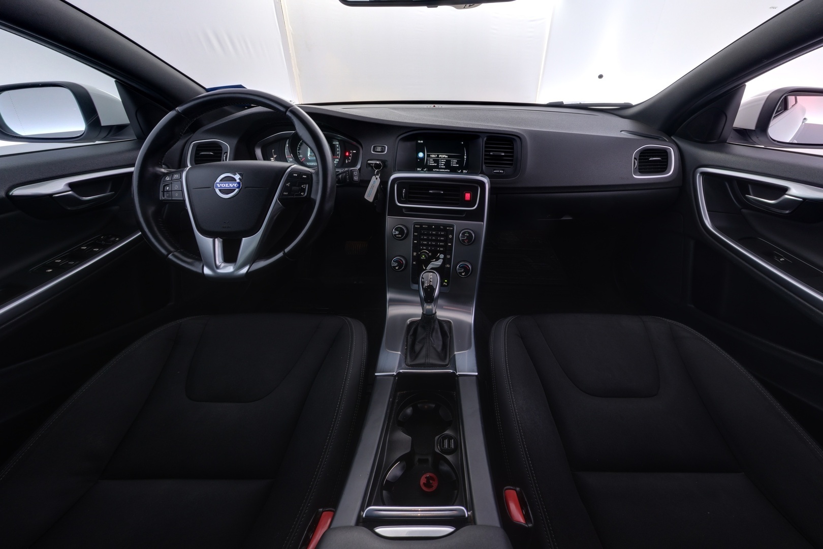 VOLVO V60 2014