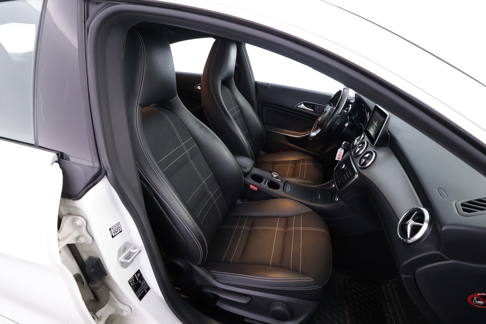 MERCEDES-BENZ CLA 2015