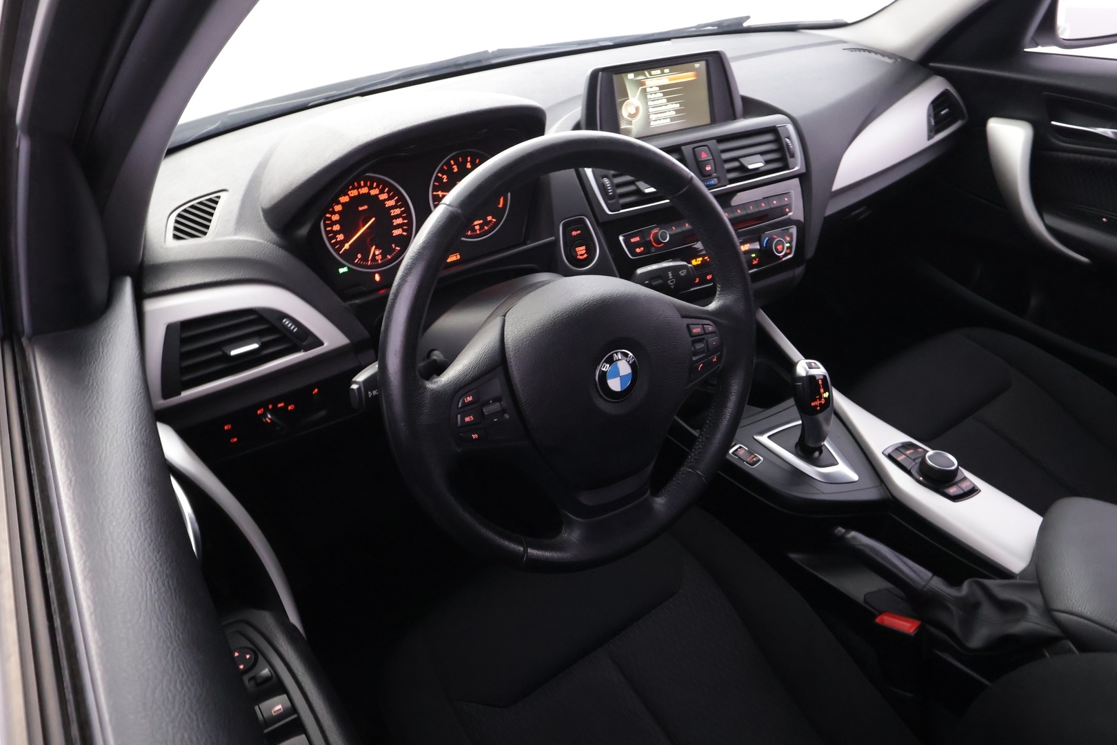 BMW 118 2017