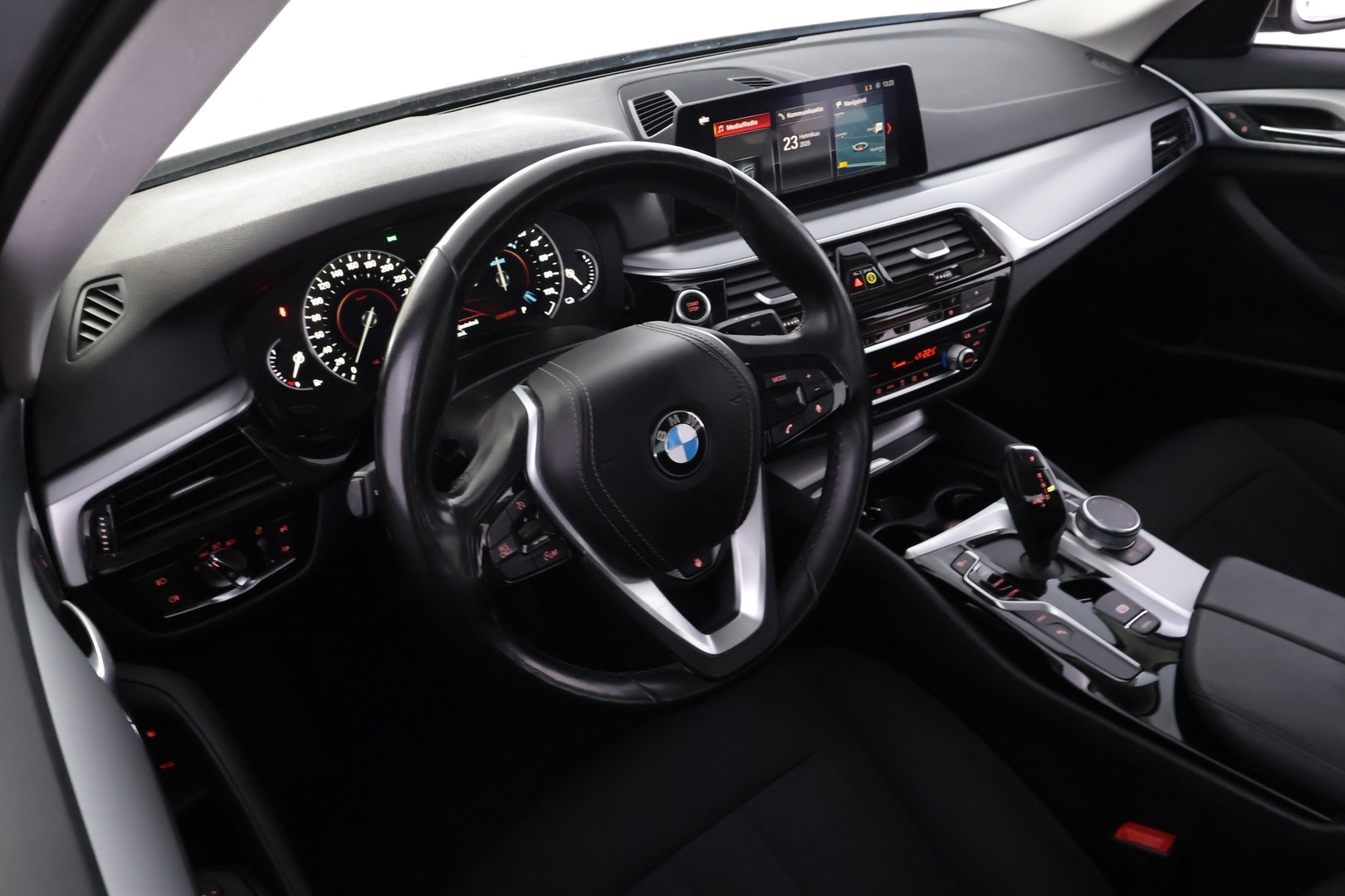 BMW 530 2019