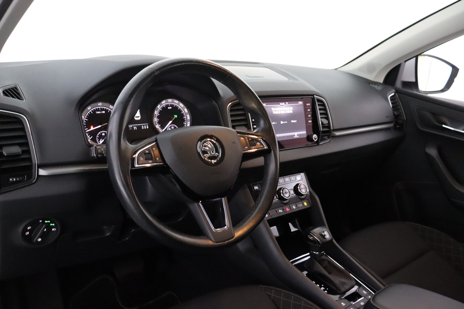 SKODA Karoq 2019