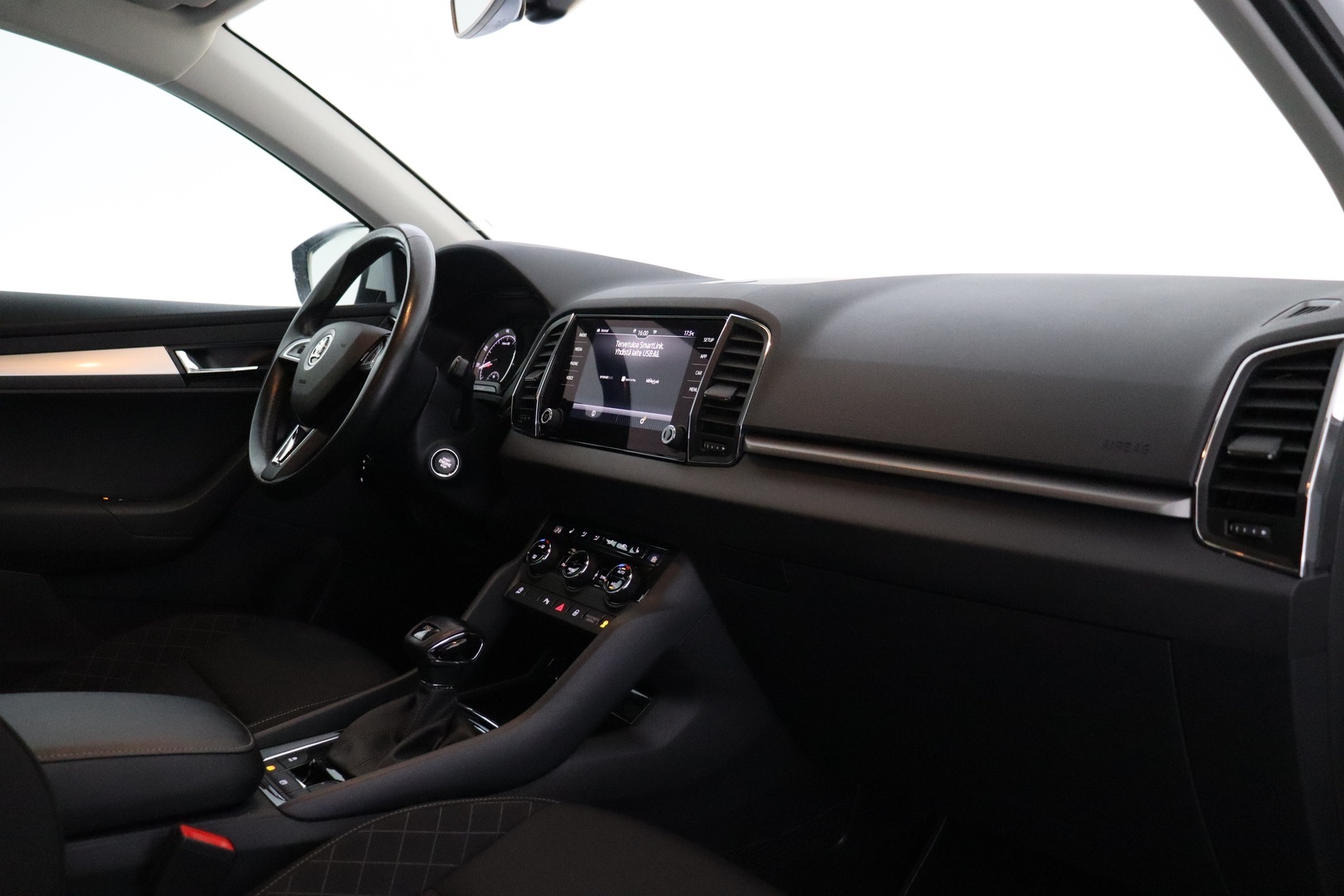 SKODA Karoq 2019