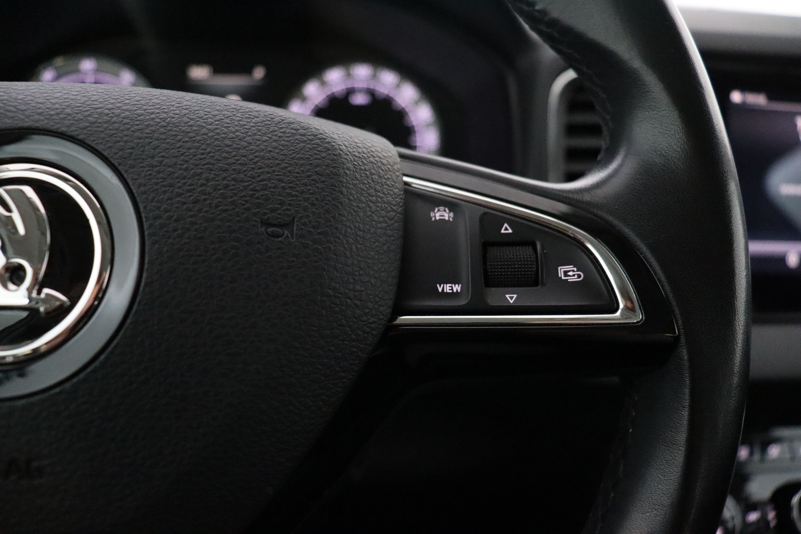 SKODA Karoq 2019