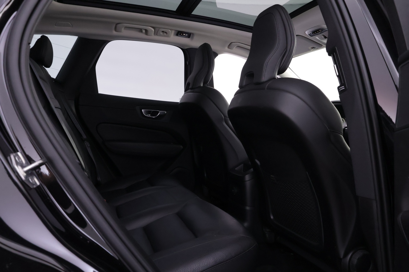 VOLVO XC60 2021