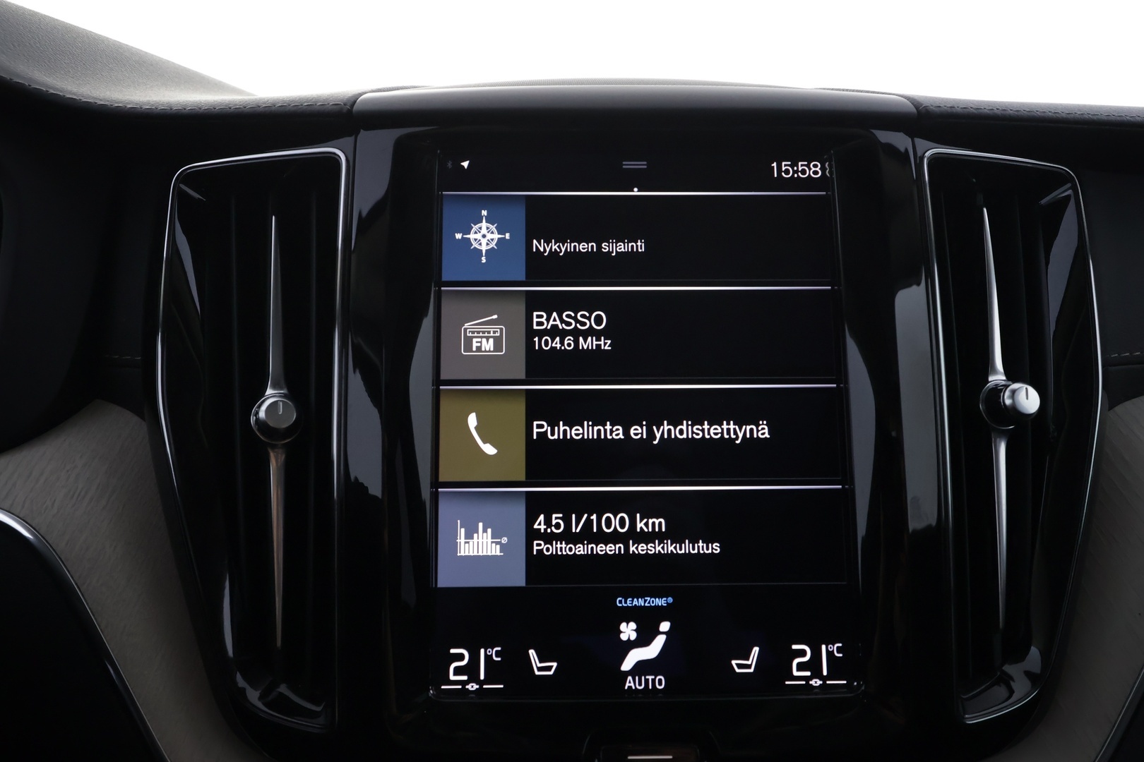VOLVO XC60 2021