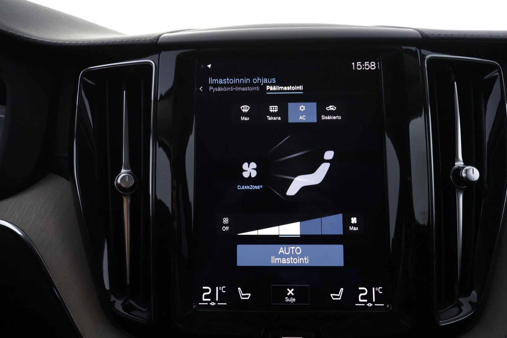 VOLVO XC60 2021