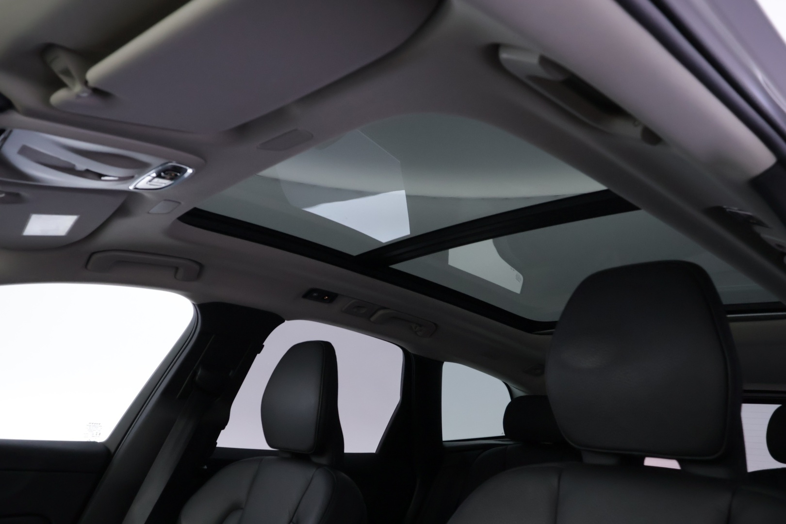 VOLVO XC60 2021