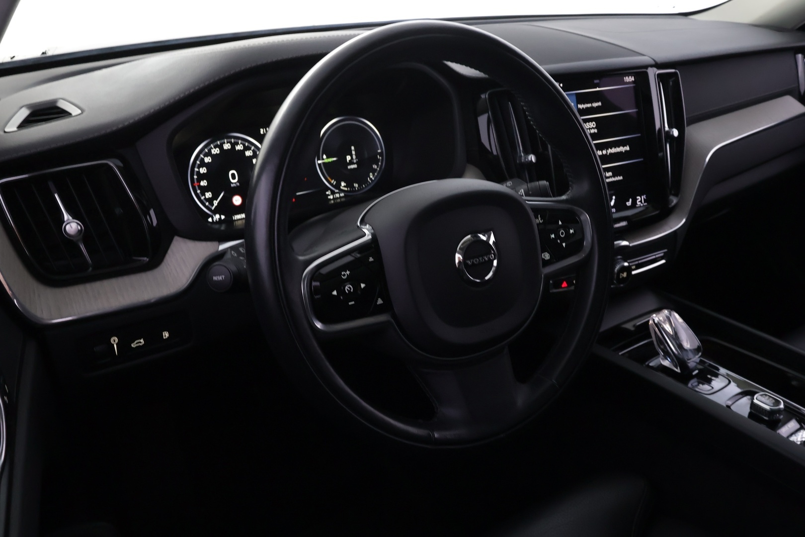 VOLVO XC60 2021