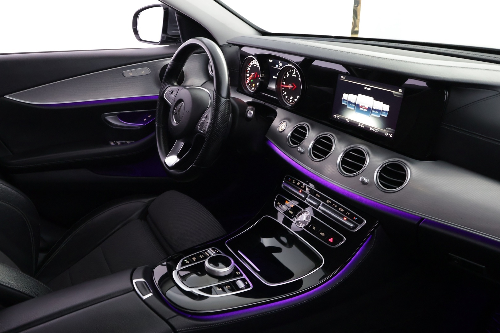 MERCEDES-BENZ E 2017