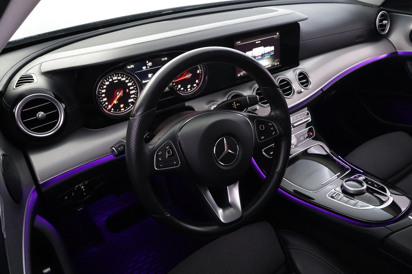 MERCEDES-BENZ E 2017