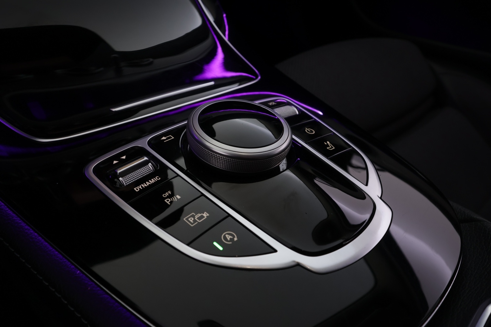 MERCEDES-BENZ E 2017