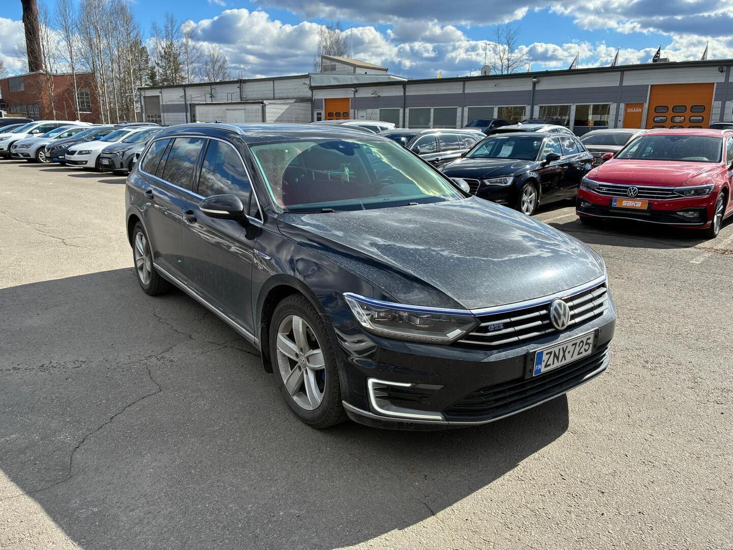 VOLKSWAGEN Passat 2018