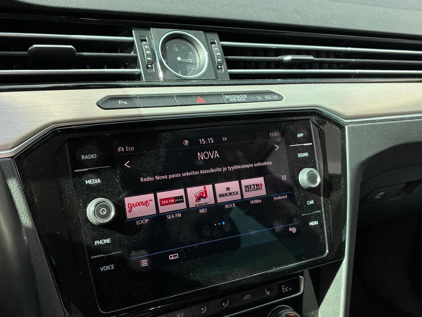 VOLKSWAGEN Passat 2018