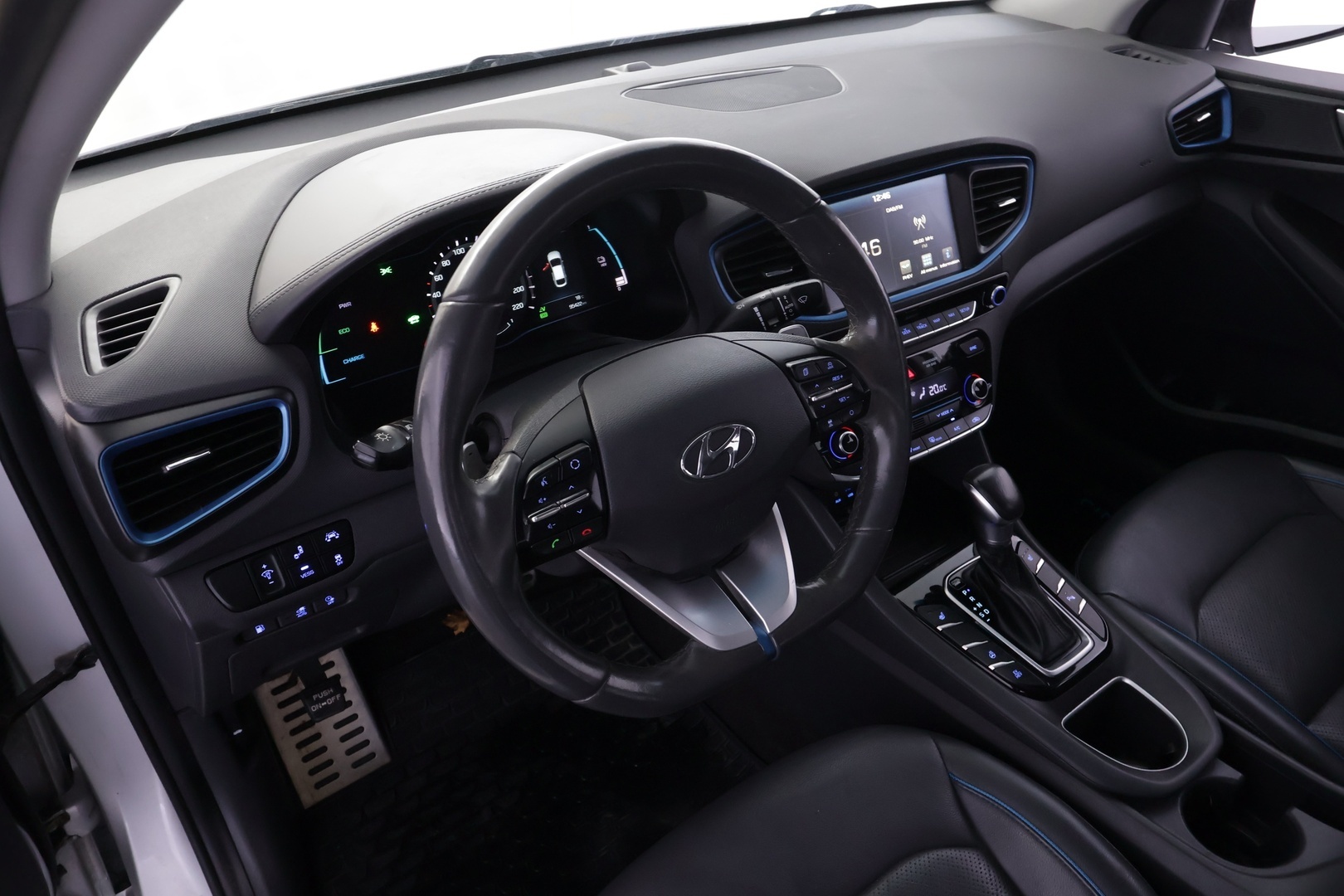 HYUNDAI IONIQ PLUG-IN 2019