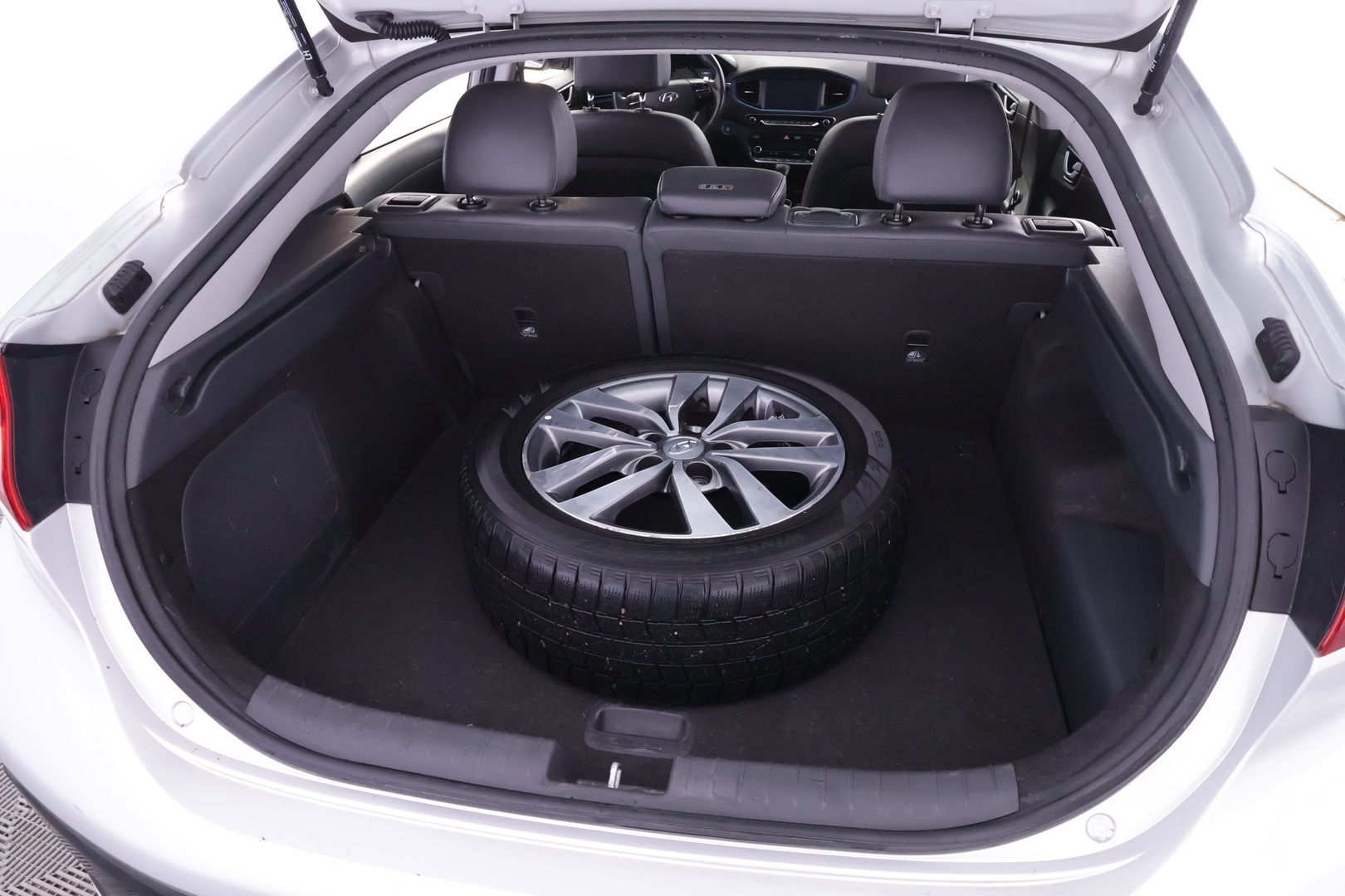 HYUNDAI IONIQ PLUG-IN 2019