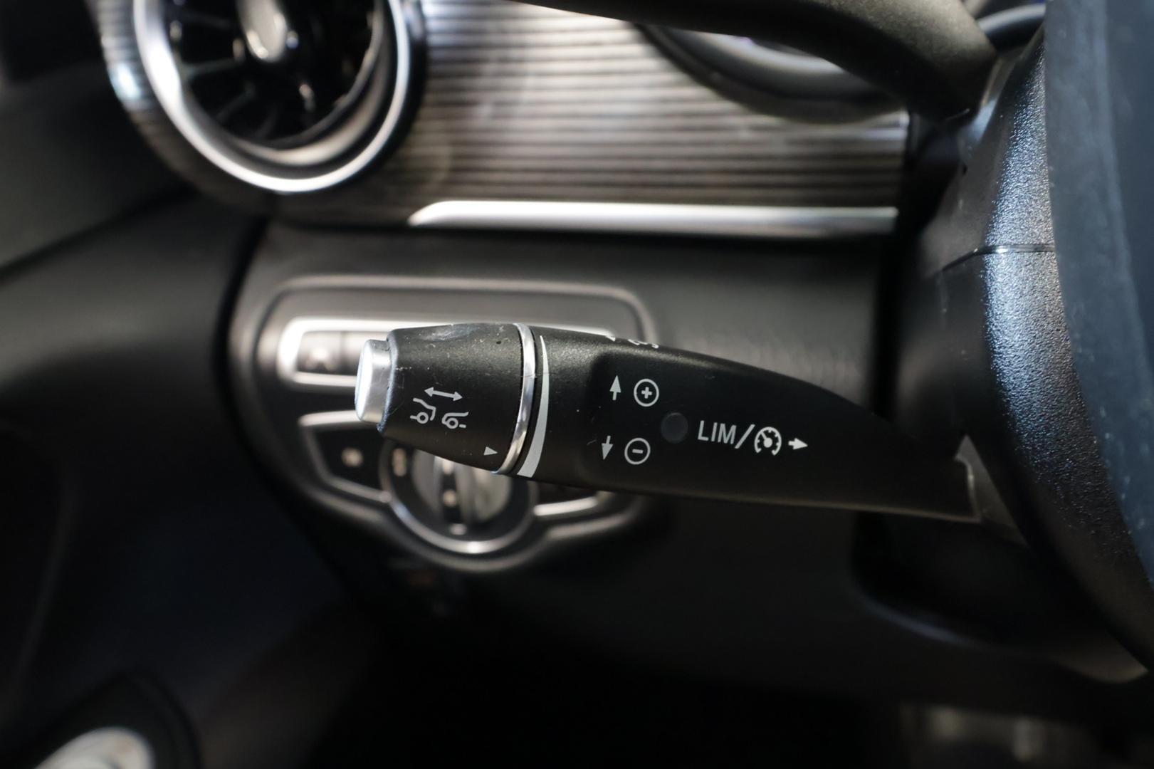 MERCEDES-BENZ EQV 2021