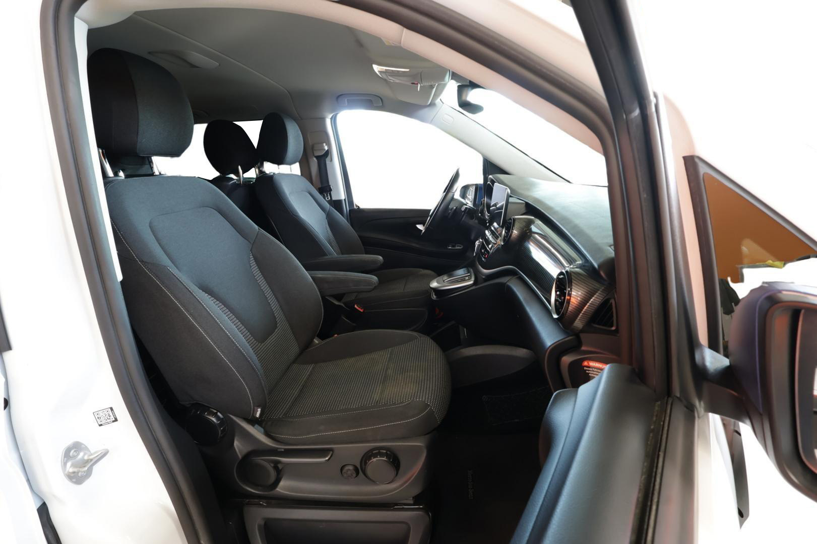 MERCEDES-BENZ EQV 2021