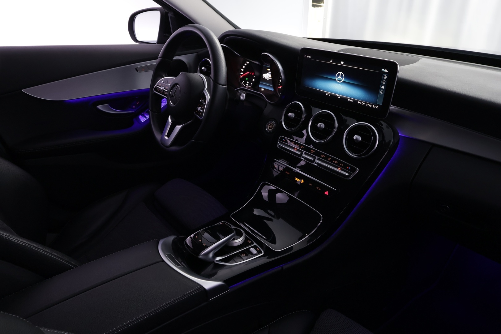 MERCEDES-BENZ C 2020