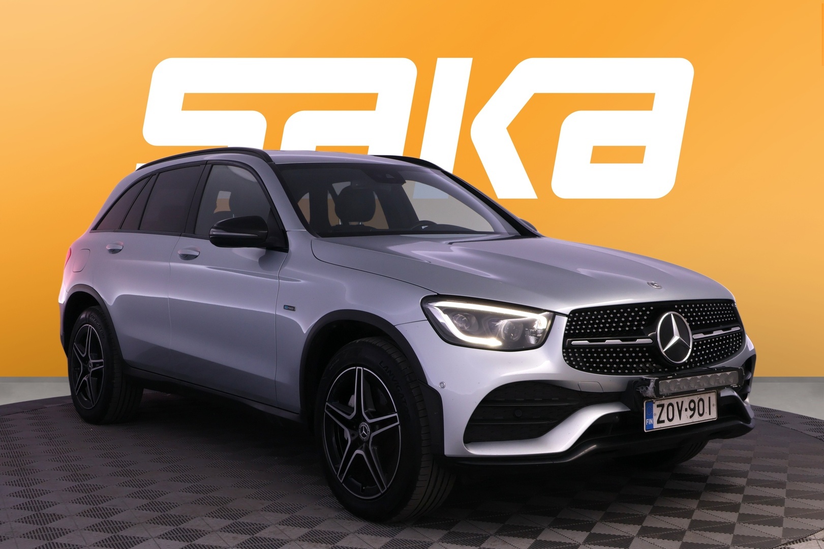 MERCEDES-BENZ GLC 2021