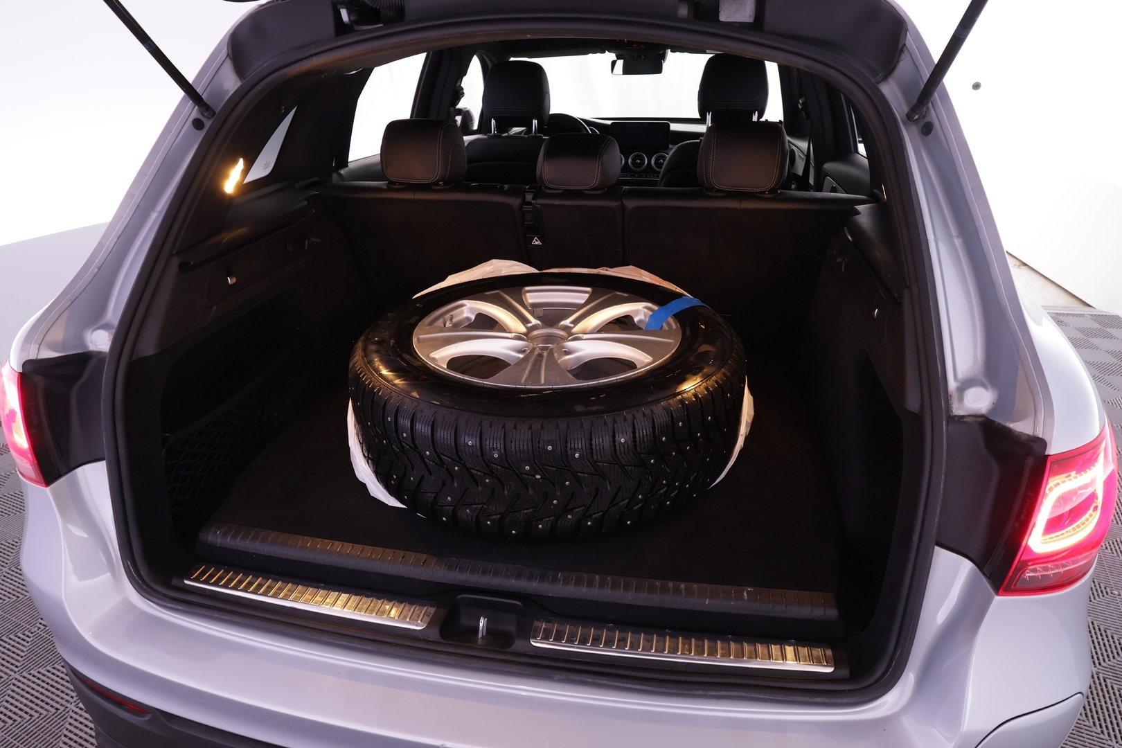 MERCEDES-BENZ GLC 2021
