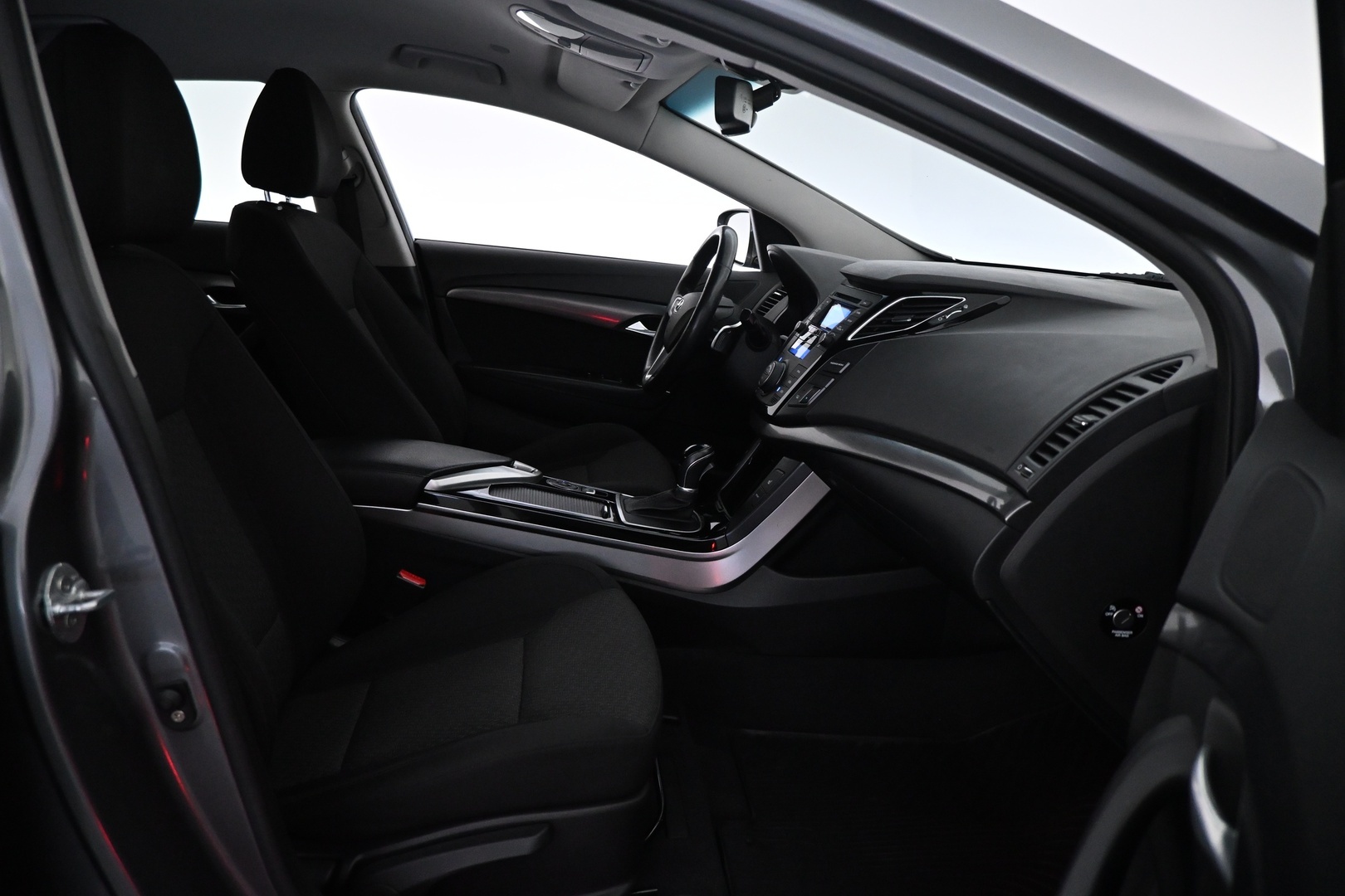 HYUNDAI i40 2012