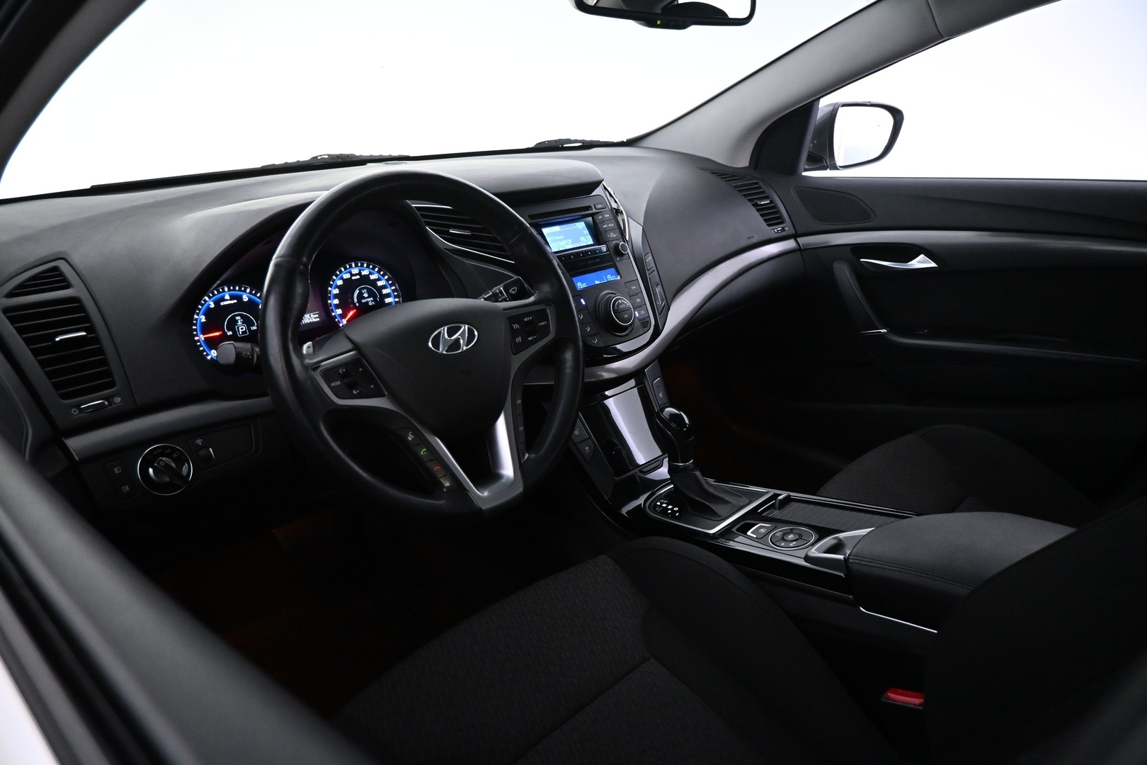 HYUNDAI i40 2012