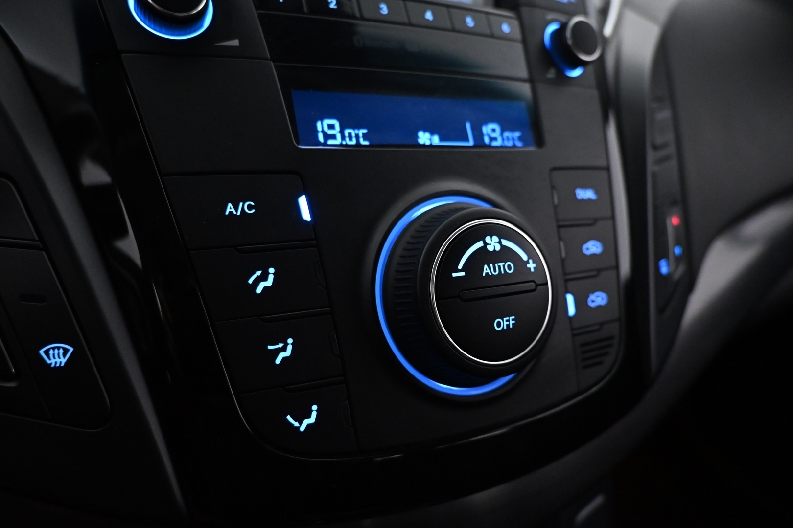 HYUNDAI i40 2012