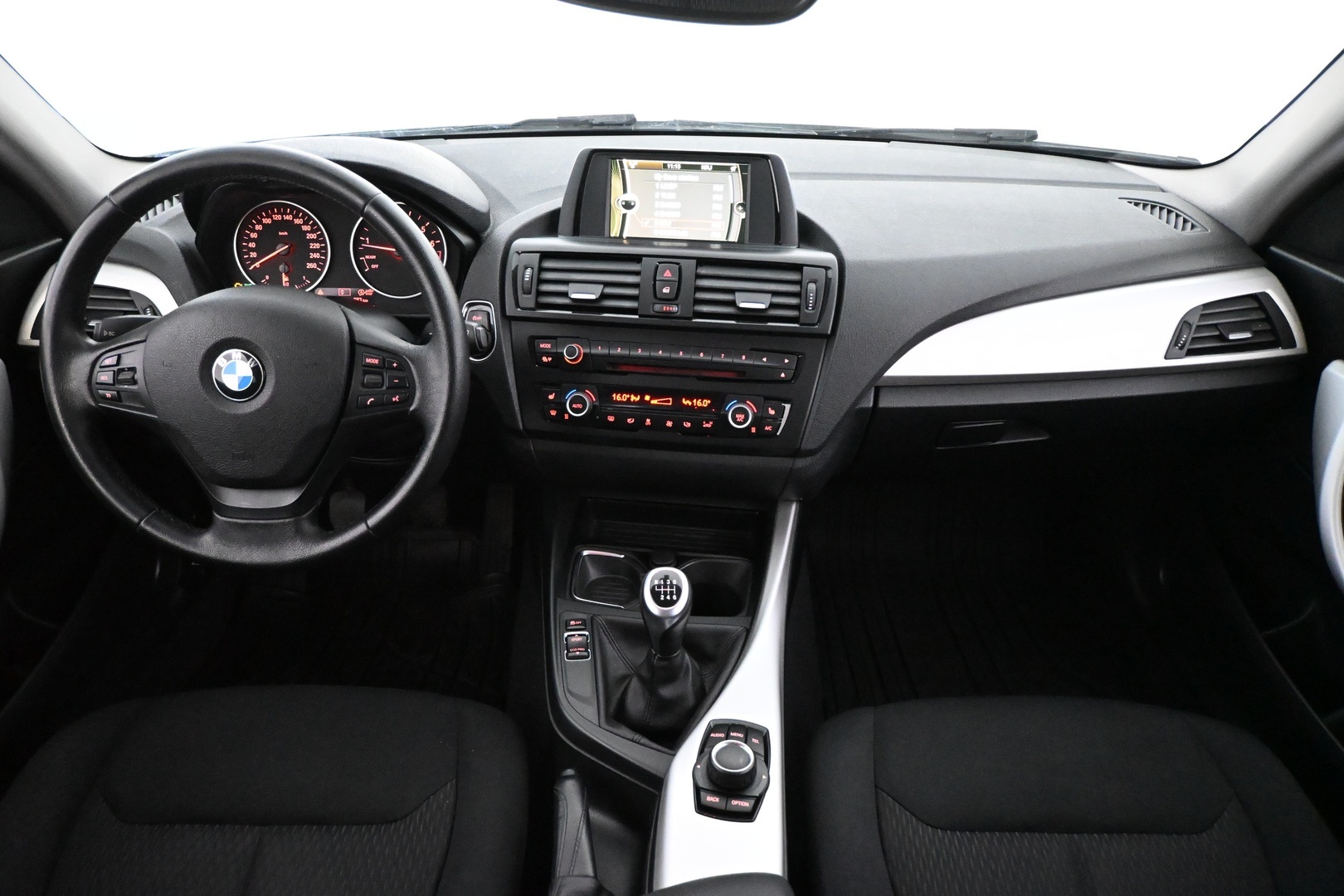 BMW 114 2012