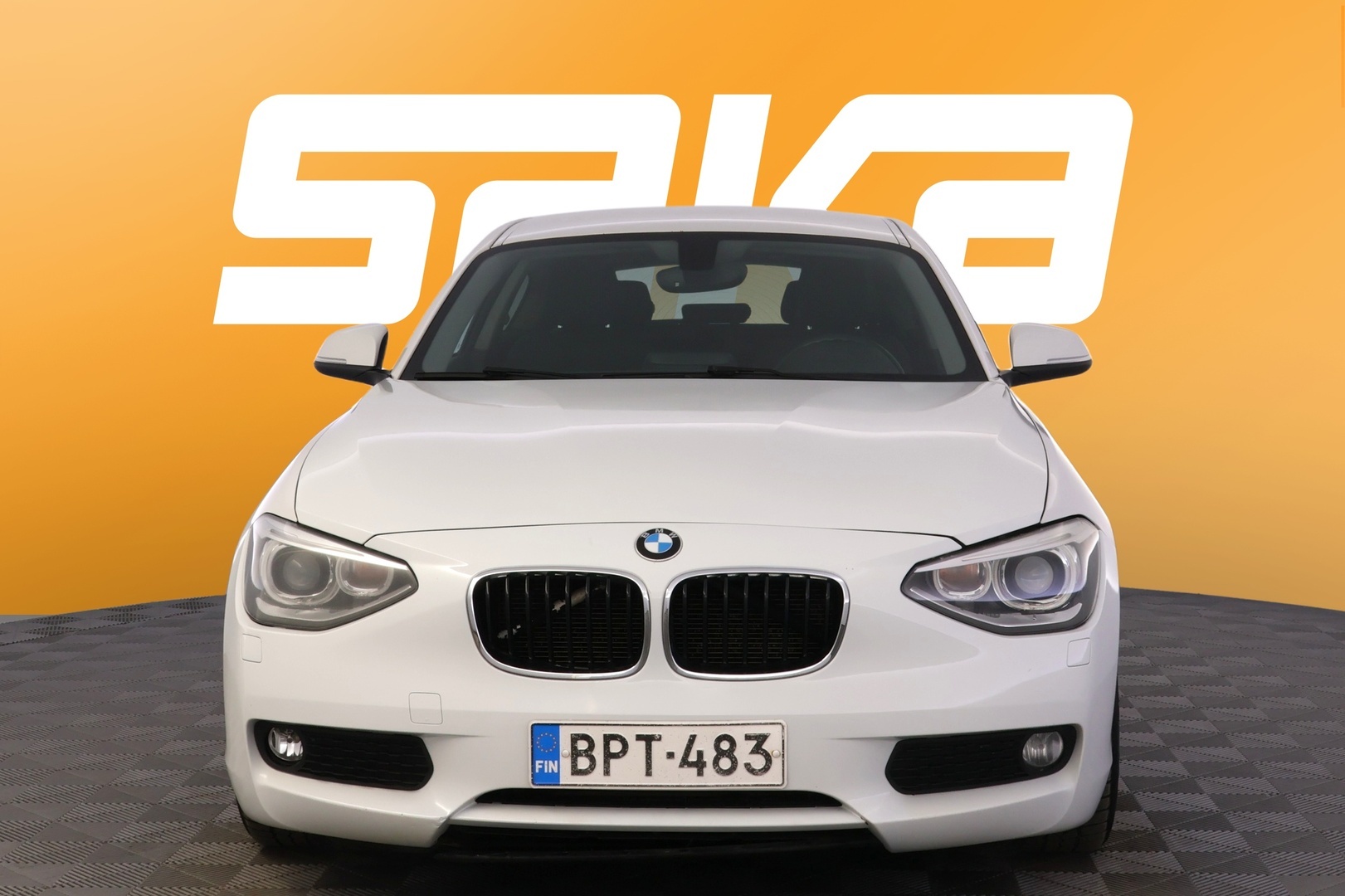 BMW 114 2012