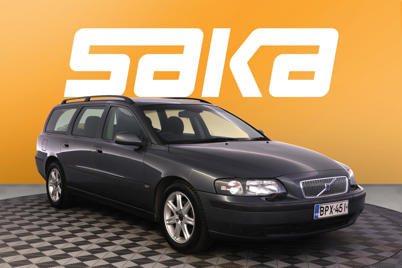 VOLVO V70 2003