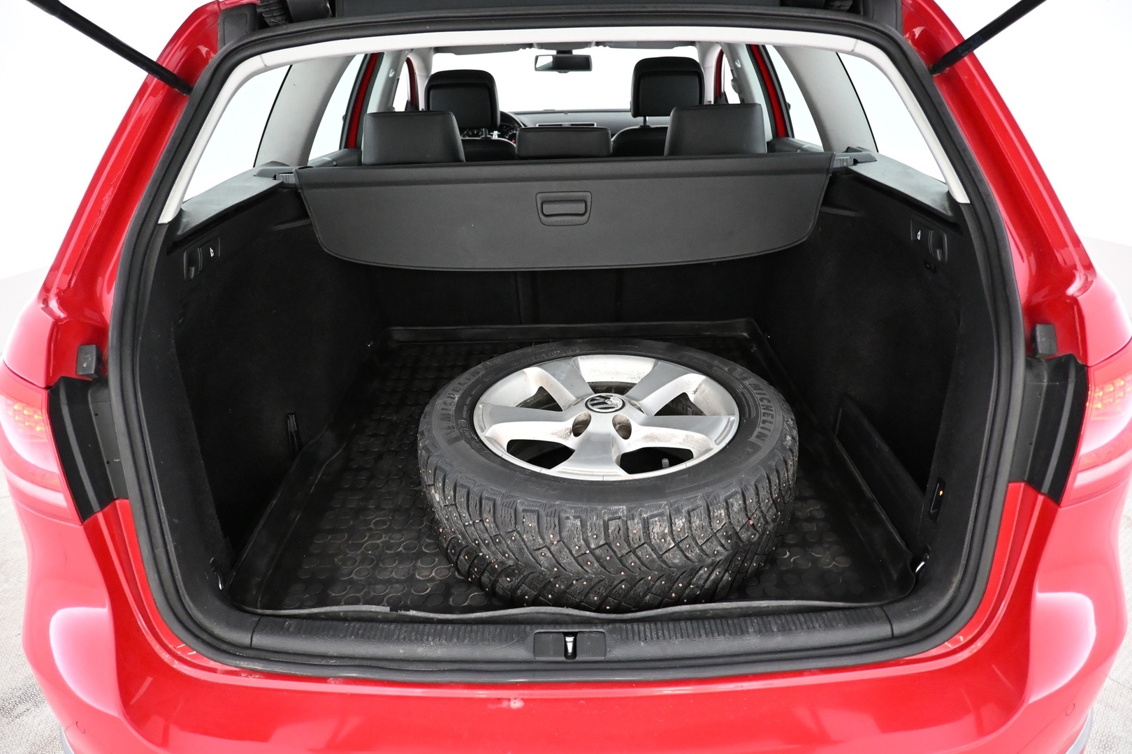 VOLKSWAGEN Passat 2012