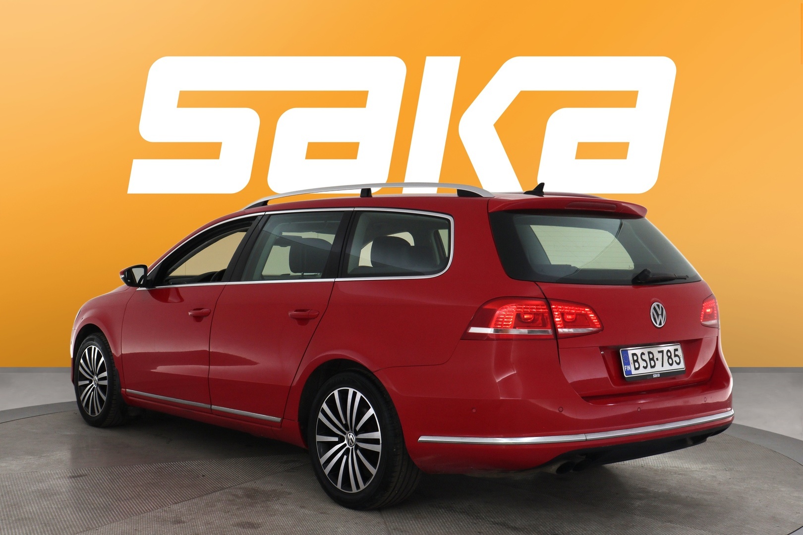 VOLKSWAGEN Passat 2012