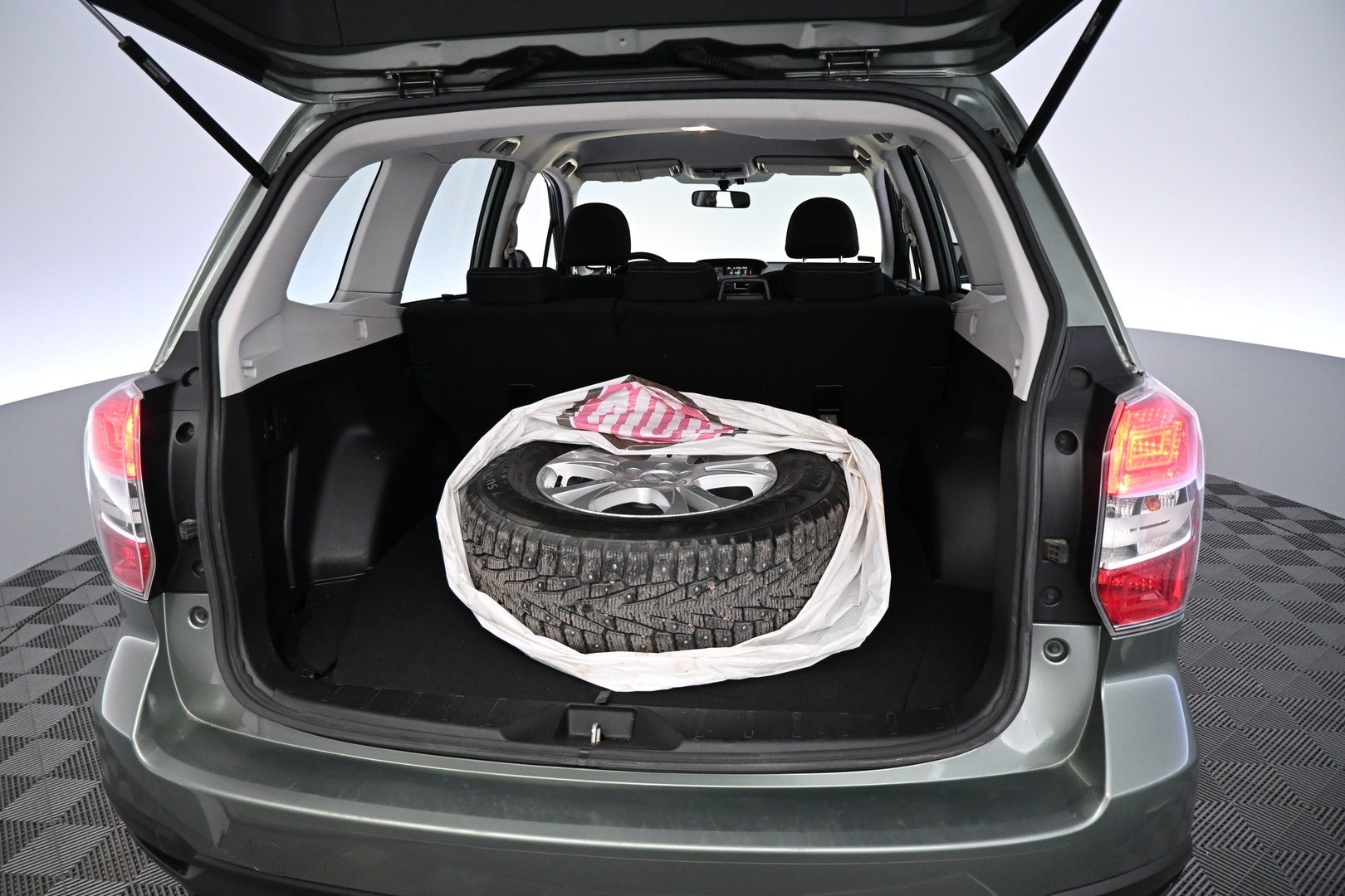 SUBARU Forester 2015