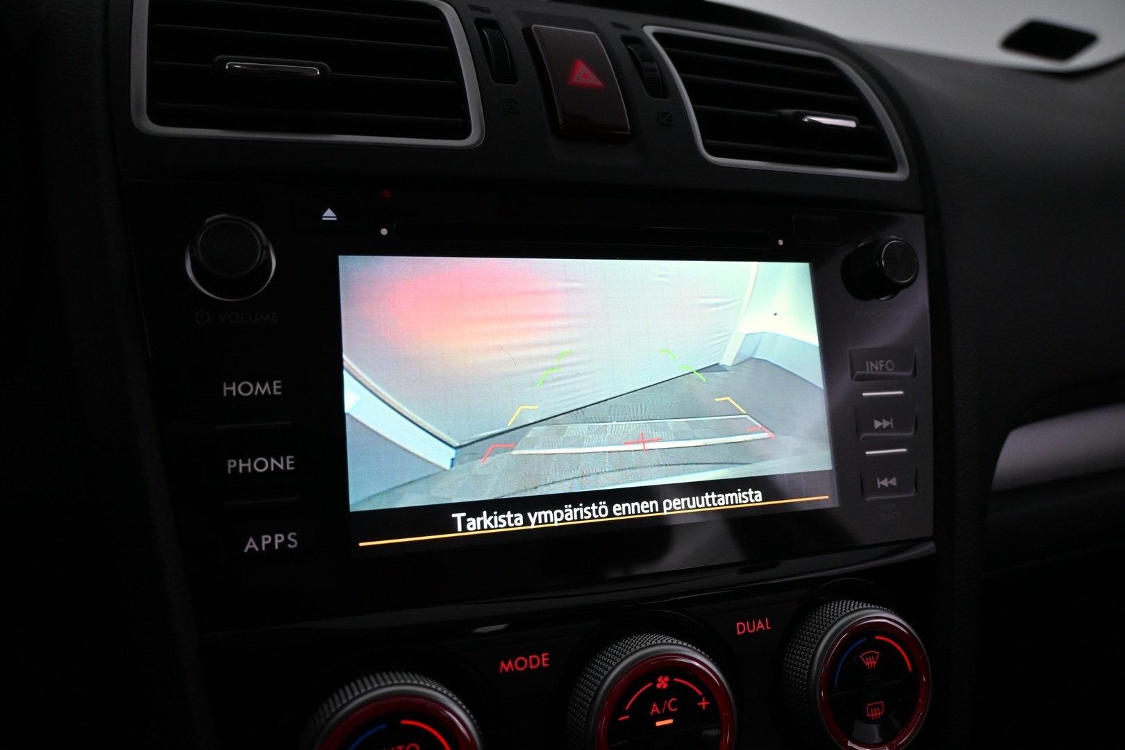 SUBARU Forester 2015