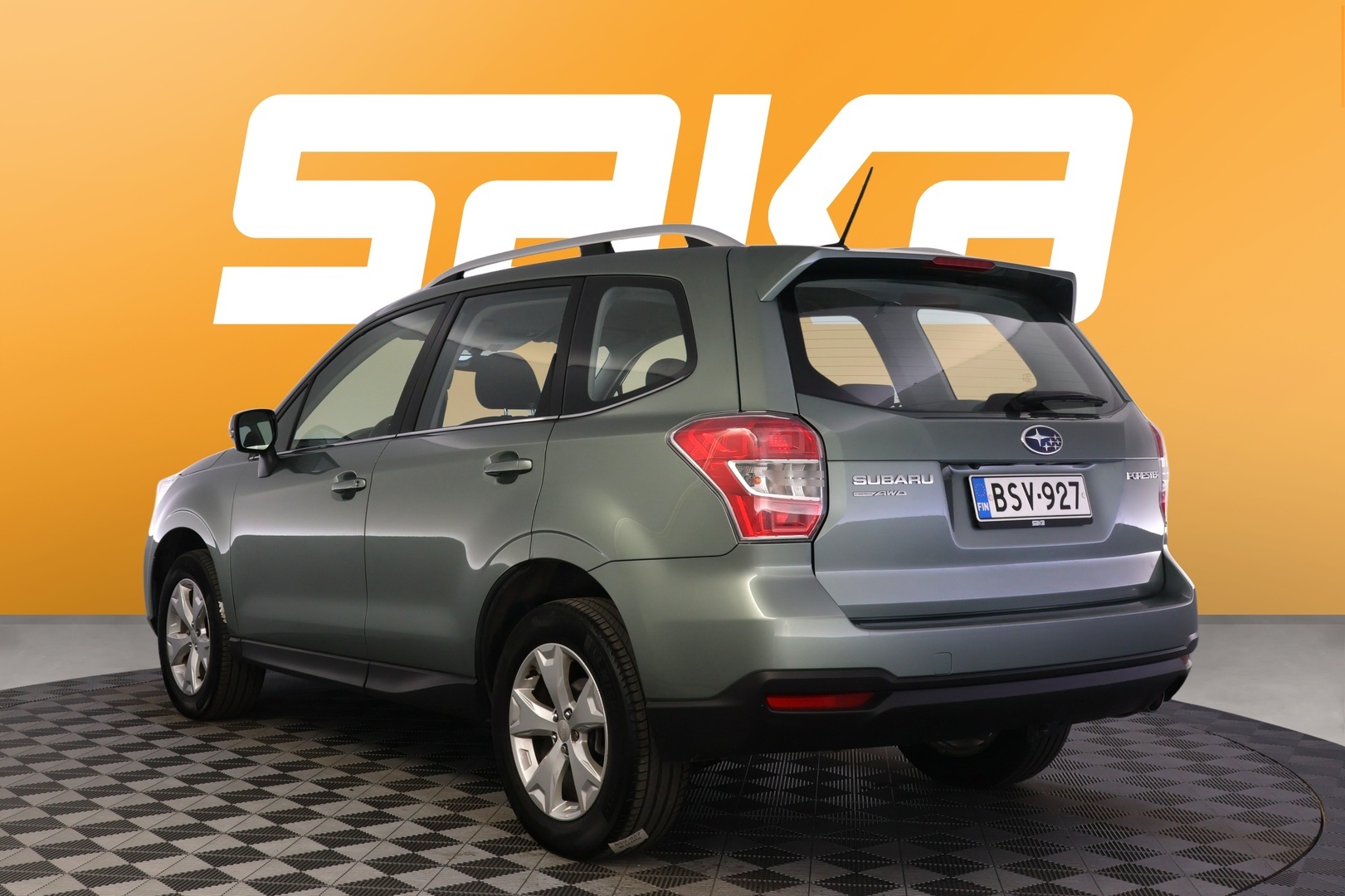 SUBARU Forester 2015