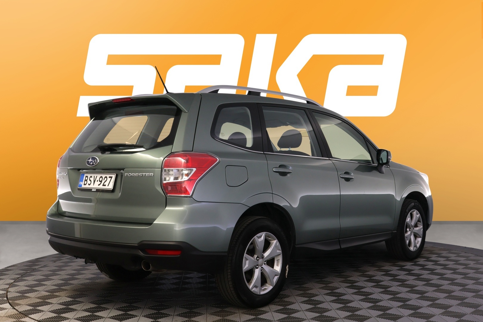 SUBARU Forester 2015