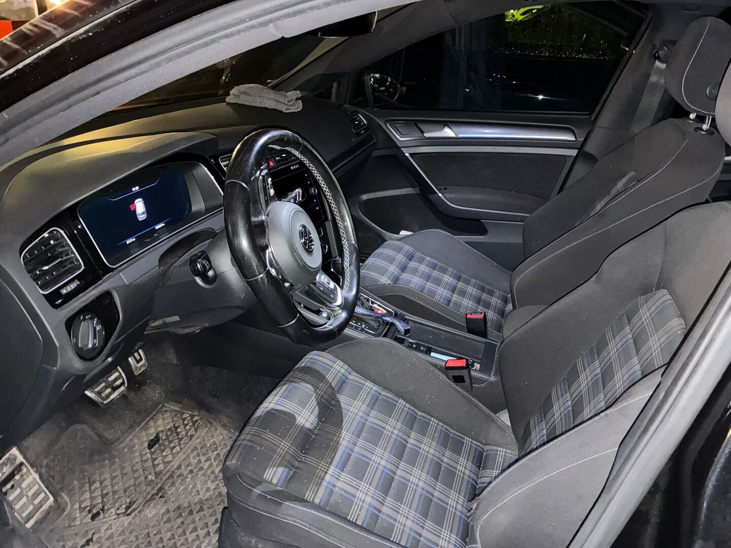 VOLKSWAGEN Golf 2017