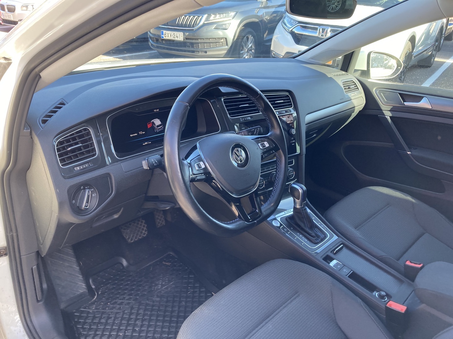 VOLKSWAGEN Golf 2019