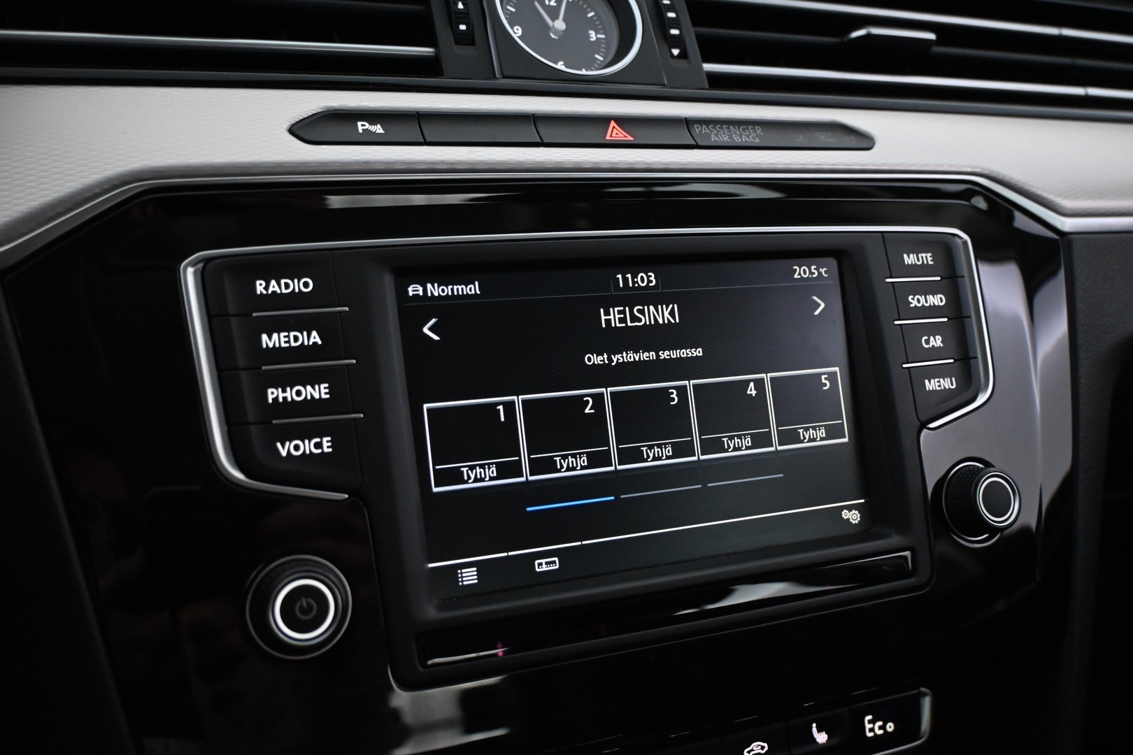 VOLKSWAGEN Passat 2016