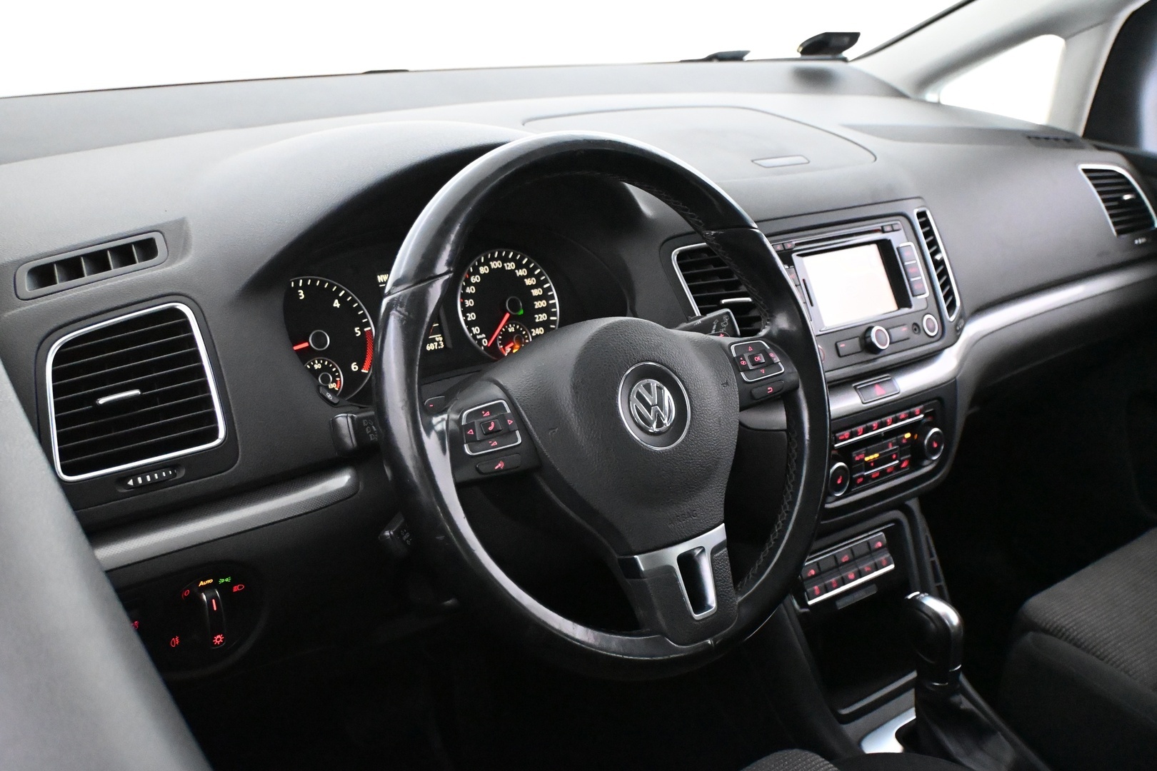 VOLKSWAGEN Sharan 2011