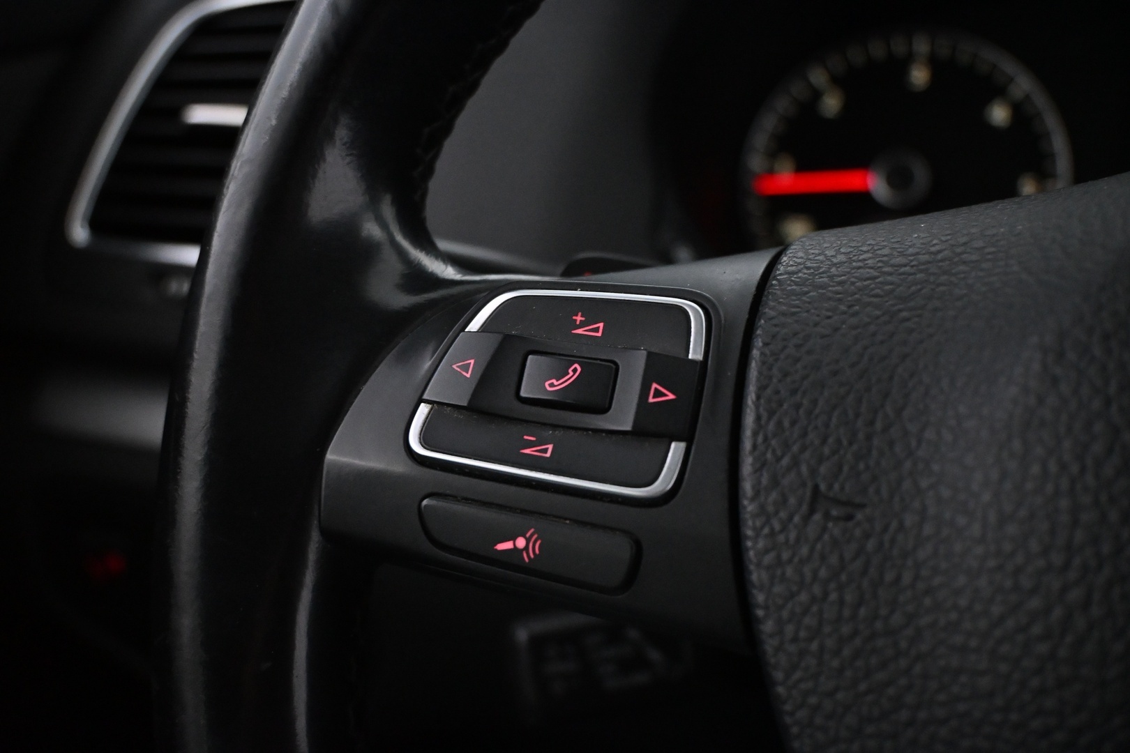 VOLKSWAGEN Sharan 2011