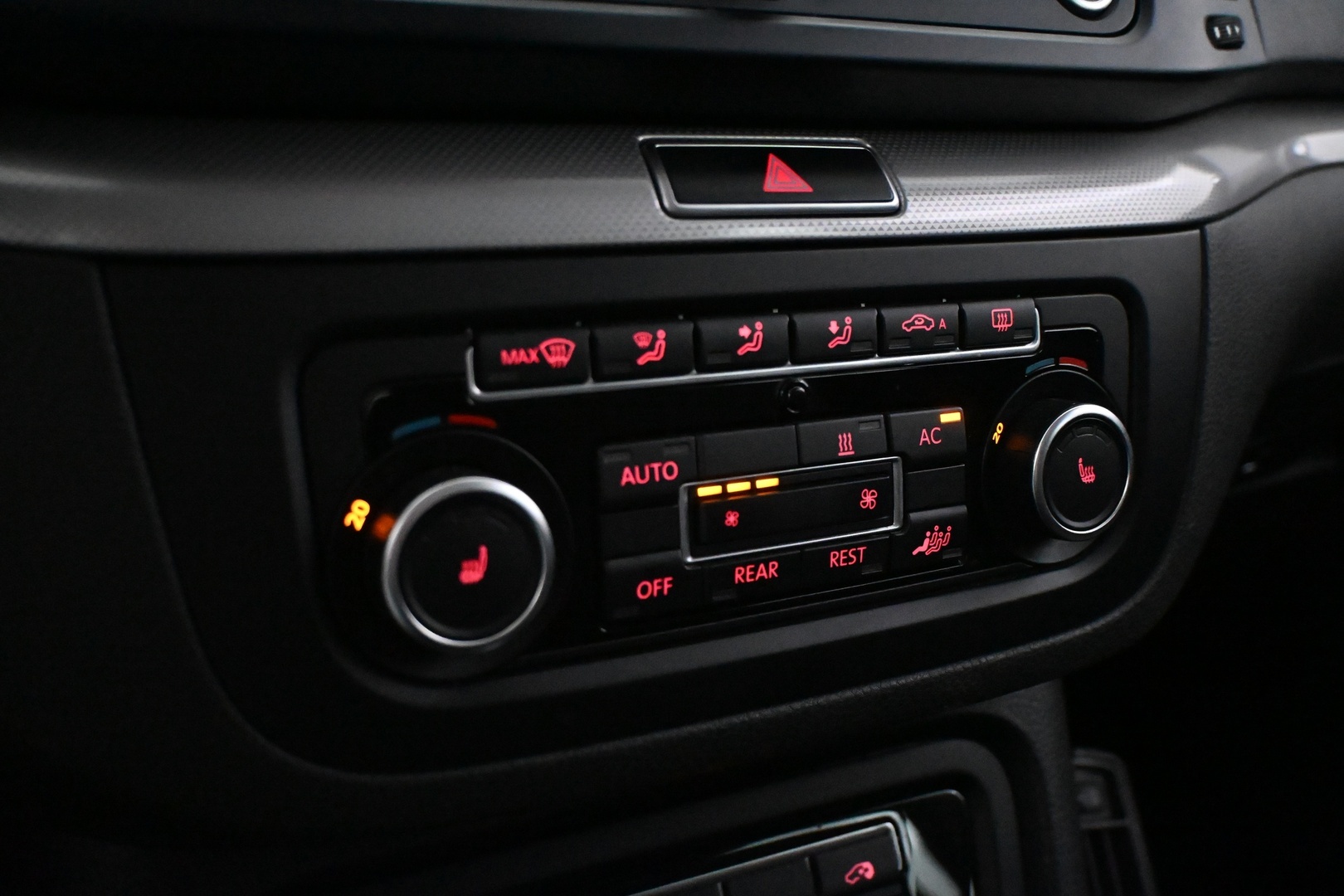 VOLKSWAGEN Sharan 2011