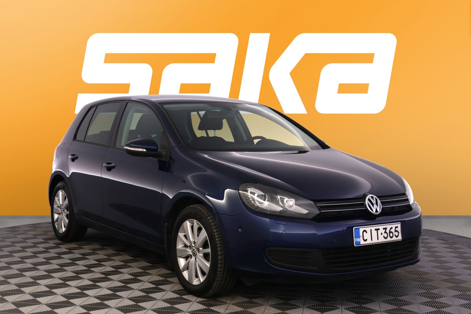VOLKSWAGEN Golf 2013