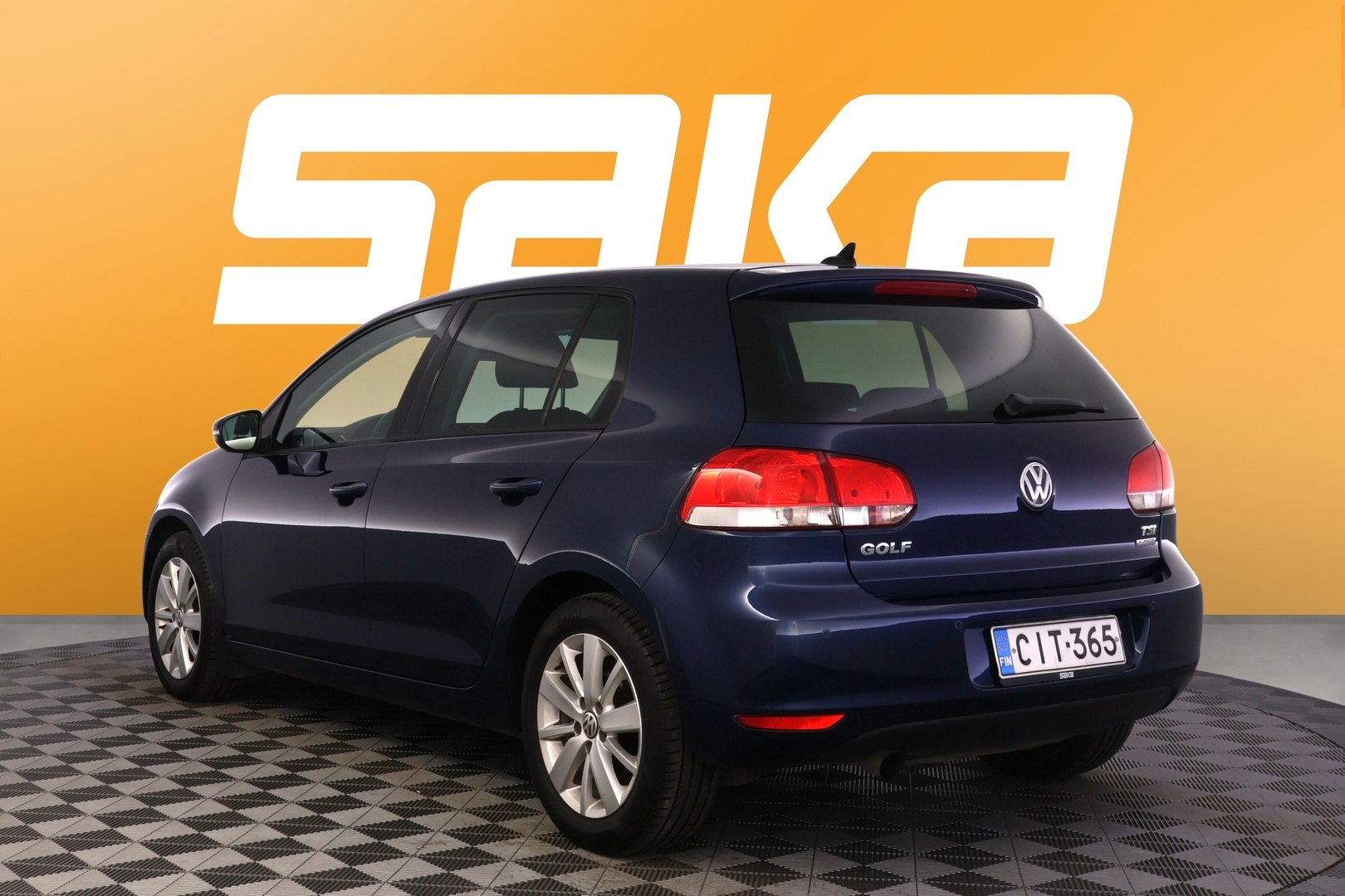 VOLKSWAGEN Golf 2013